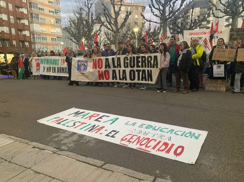 7f425754-805b-4d3a-b950-af039be3eeea