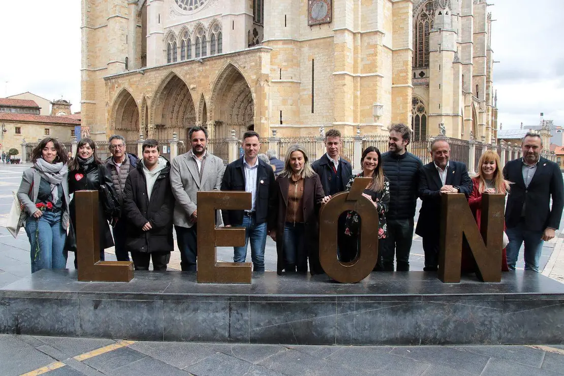 tolon psoe leon (10)