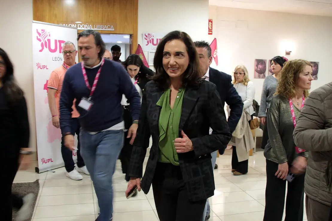 La candidata de Uni&oacute;n del Pueblo Leon&eacute;s, Alicia Gallego, analiza los resultados de las elecciones