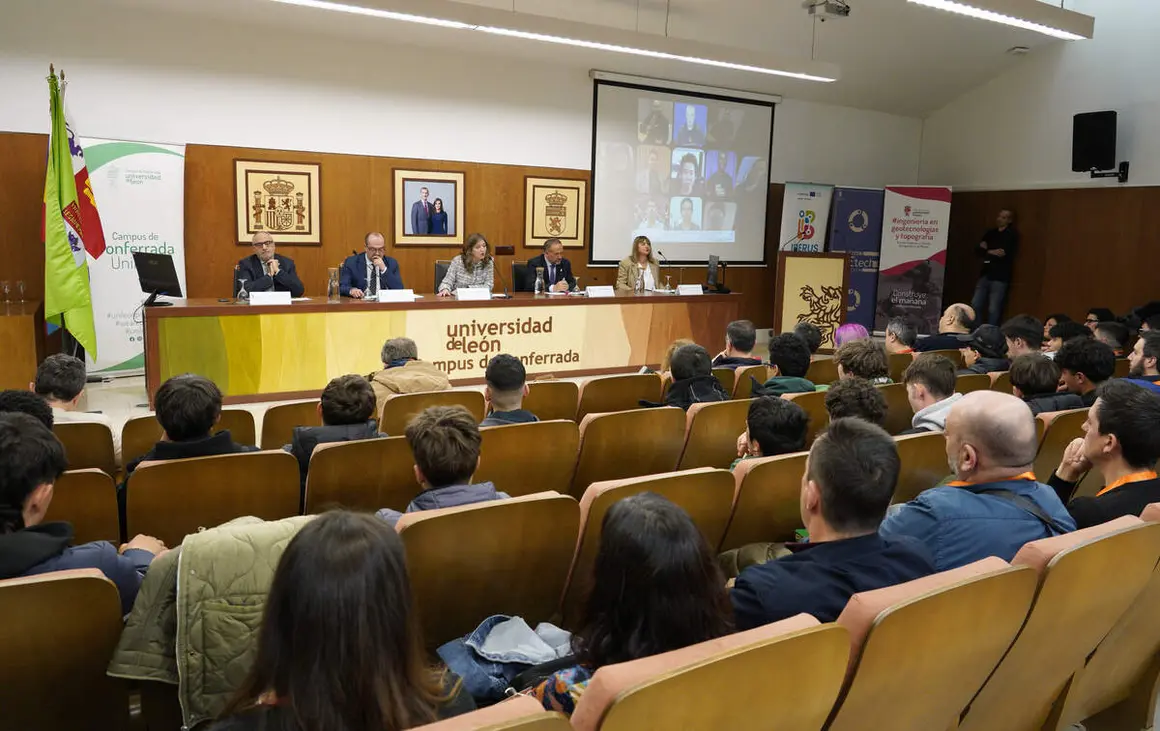 Inauguraci&oacute;n del AgentCamp en el Campus de Ponferrada