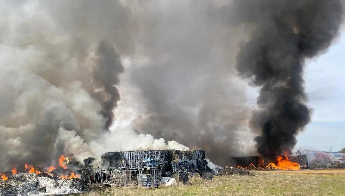 Incendio nave La Ba&ntilde;eza III