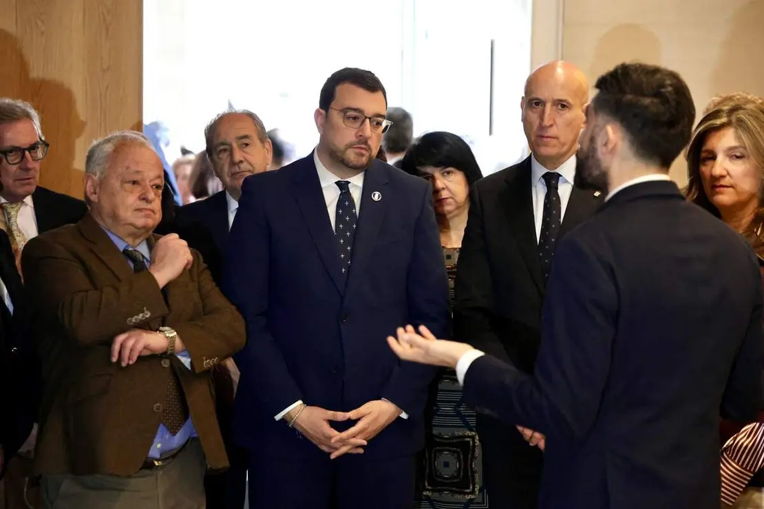 El alcalde de Le&oacute;n, Jos&eacute; Antonio Diez, preside la inauguraci&oacute;n oficial de la exposici&oacute;n &lsquo;Reina Ella. Urraca I de Le&oacute;n&rsquo; con la presencia del presidente del Principado de Asturias, Adri&aacute;n Barb&oacute;n, el consejero de Cultura, Turismo y Deporte de la Junta de Castilla y Le&oacute;n, Gonzalo Santonja, y el presidente de la Diputaci&oacute;n de Le&oacute;n, Gerardo &Aacute;lvarez Courel, entre otras autoridades