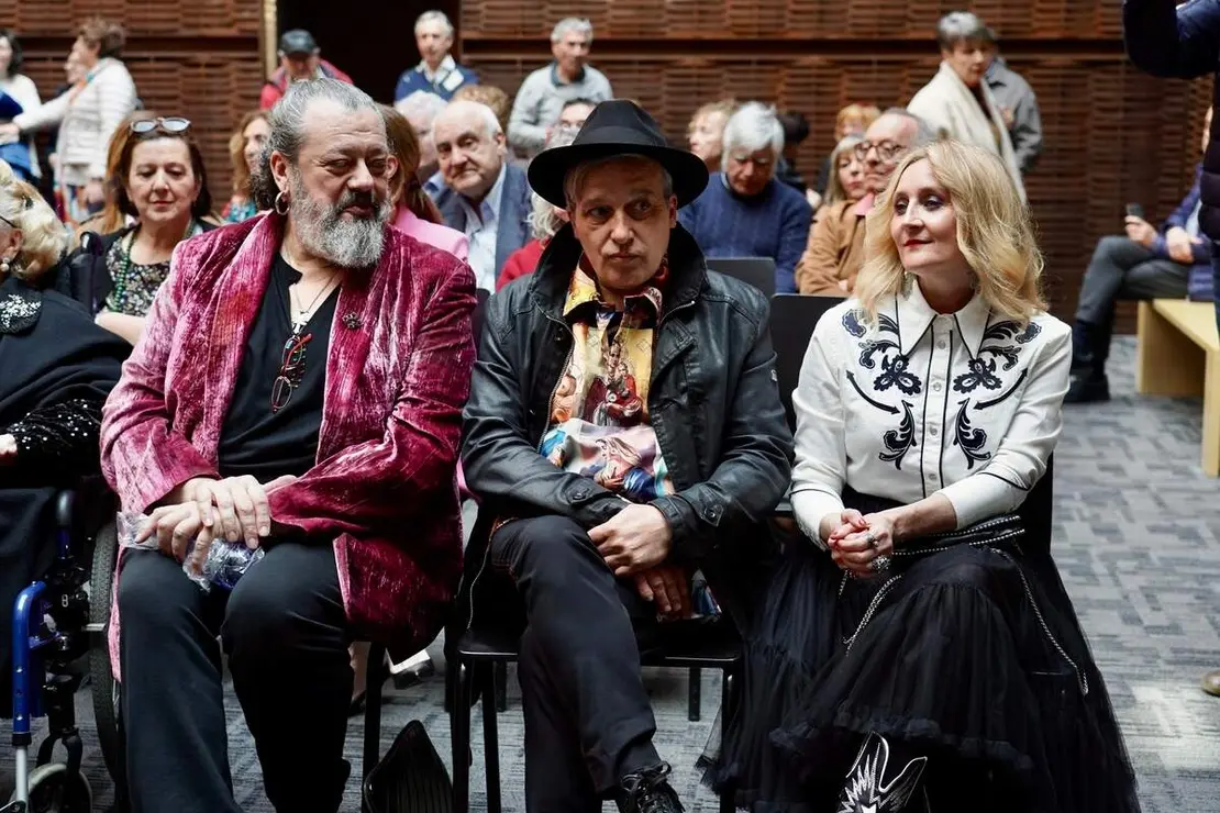 El presidente de la Diputaci&oacute;n de Le&oacute;n, Gerardo &Aacute;lvarez Courel, inaugura la exposici&oacute;n &lsquo;Sincretismo emocional II&rsquo; e informa sobre nuevas acciones del Museo de los Pueblos Leoneses