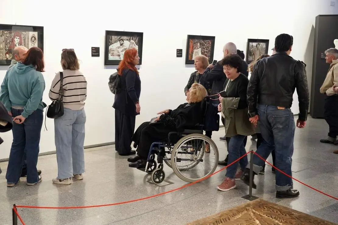 El presidente de la Diputaci&oacute;n de Le&oacute;n, Gerardo &Aacute;lvarez Courel, inaugura la exposici&oacute;n &lsquo;Sincretismo emocional II&rsquo; e informa sobre nuevas acciones del Museo de los Pueblos Leoneses