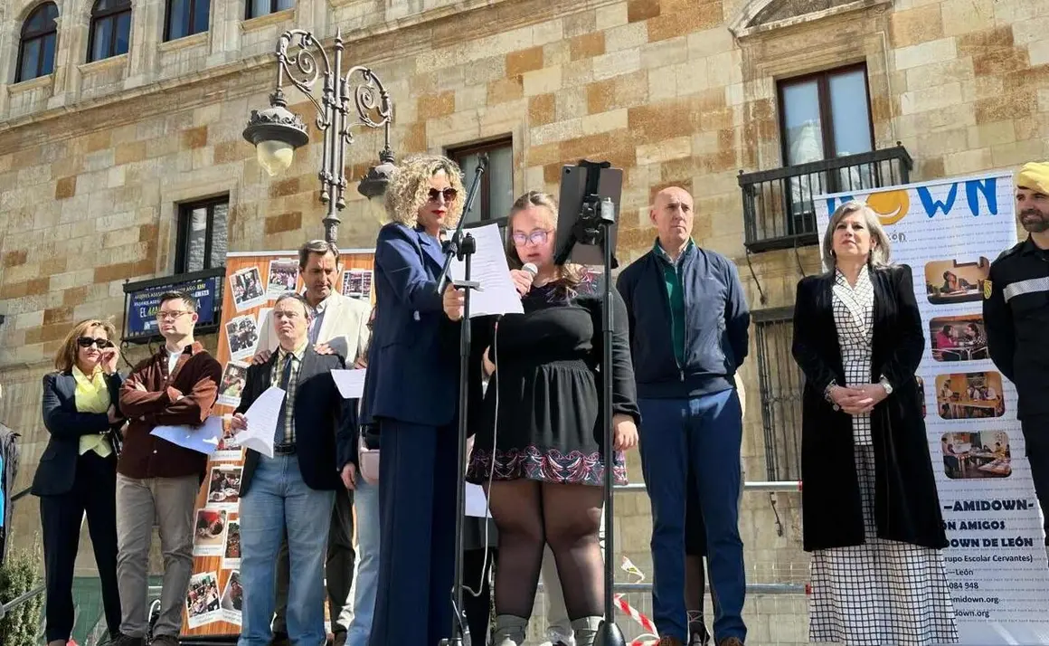 Le&oacute;n se moviliza por la inclusi&oacute;n en el D&iacute;a del S&iacute;ndrome de Down. Actos, charlas y una jornada institucional refuerzan la visibilidad social en la capital. Fotos: AytoLe&oacute;n | CyDLeonesa