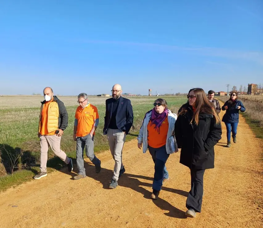 El subdelegado del Gobierno destaca el impulso al relevo generacional durante su visita a la explotaci&oacute;n EcoCarreCea.