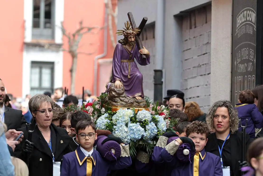 Primera procesi&oacute;n infantil de la Semana Santa de Le&oacute;n organizada la Cofrad&iacute;a de la Agon&iacute;a de Nuestro Se&ntilde;or. Fotos: Peio Garc&iacute;a.