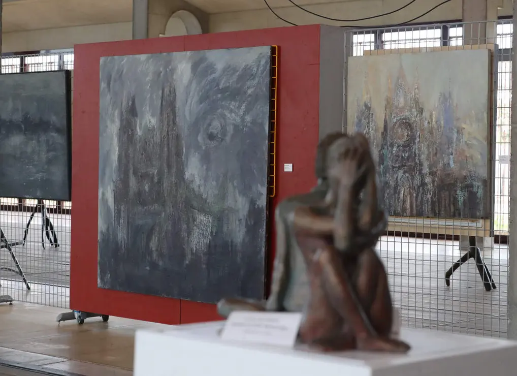Presentaci&oacute;n de la exposici&oacute;n de pintura y escultura de la Asociaci&oacute;n de Pintores del Bierzo en el Museo del Ferrocarril de Ponferrada