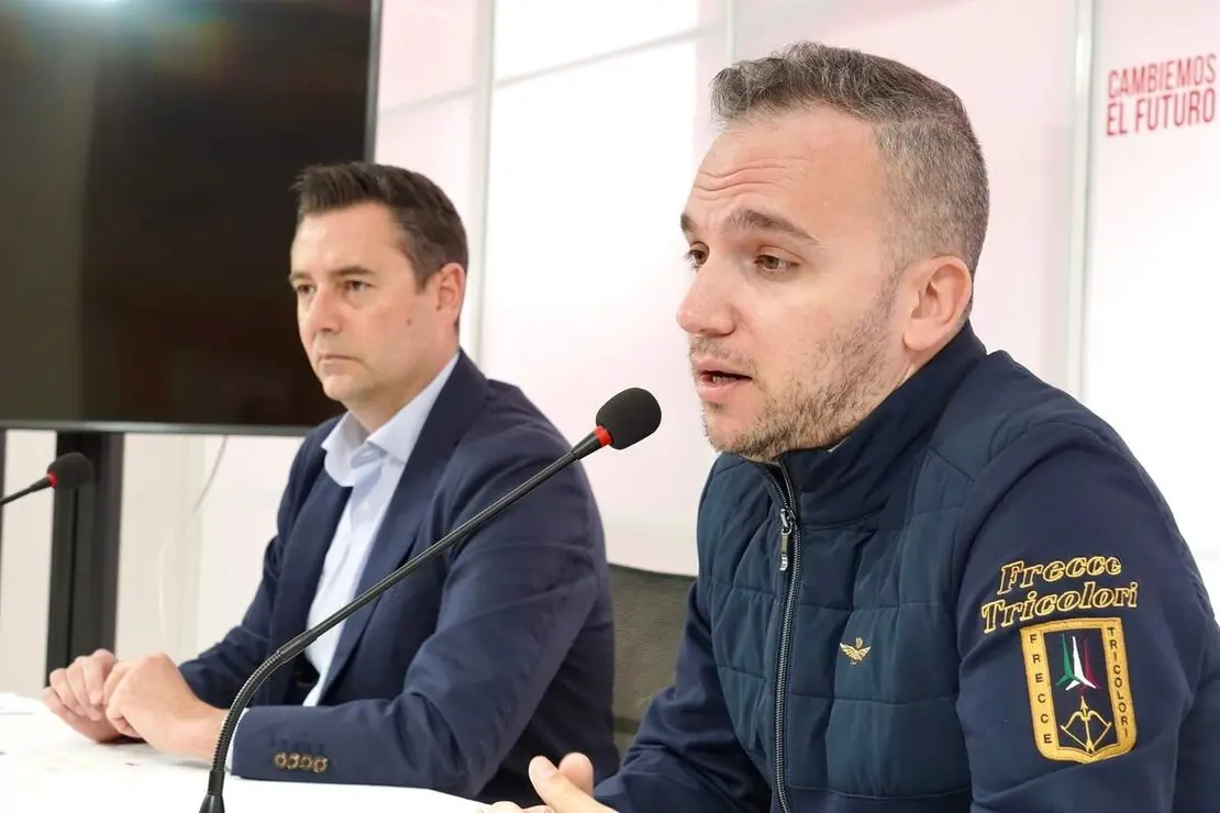 El secretario de Organizaci&oacute;n del PSOE de Castilla y Le&oacute;n, Daniel de la Rosa, y el de Le&oacute;n, Daniel San Jos&eacute;, comparecen tras mantener una reuni&oacute;n de trabajo y an&aacute;lisis del resultado electoral a nivel provincial y auton&oacute;mico