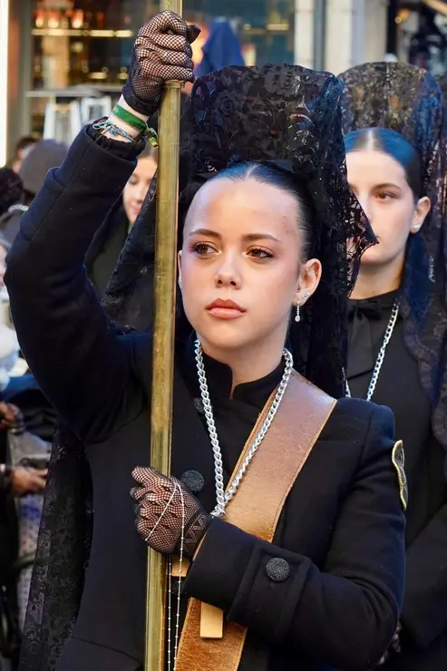 Acto del Perd&oacute;n mediante el indulto a una presa en el transcurso de la Procesi&oacute;n del Perd&oacute;n, organizada por la Cofrad&iacute;a del Santo Cristo del Perd&oacute;n