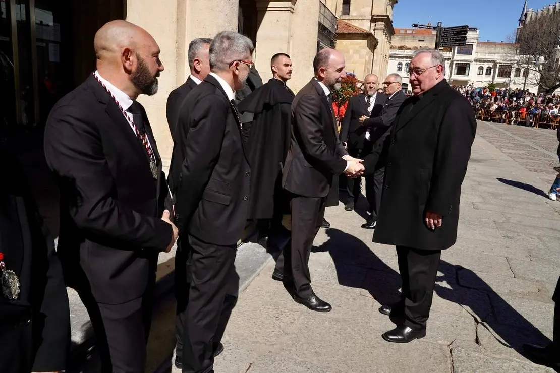 Celebraci&oacute;n del preg&oacute;n a caballo organizado por la Cofrad&iacute;a de las Siete Palabras de Jes&uacute;s en la Cruz