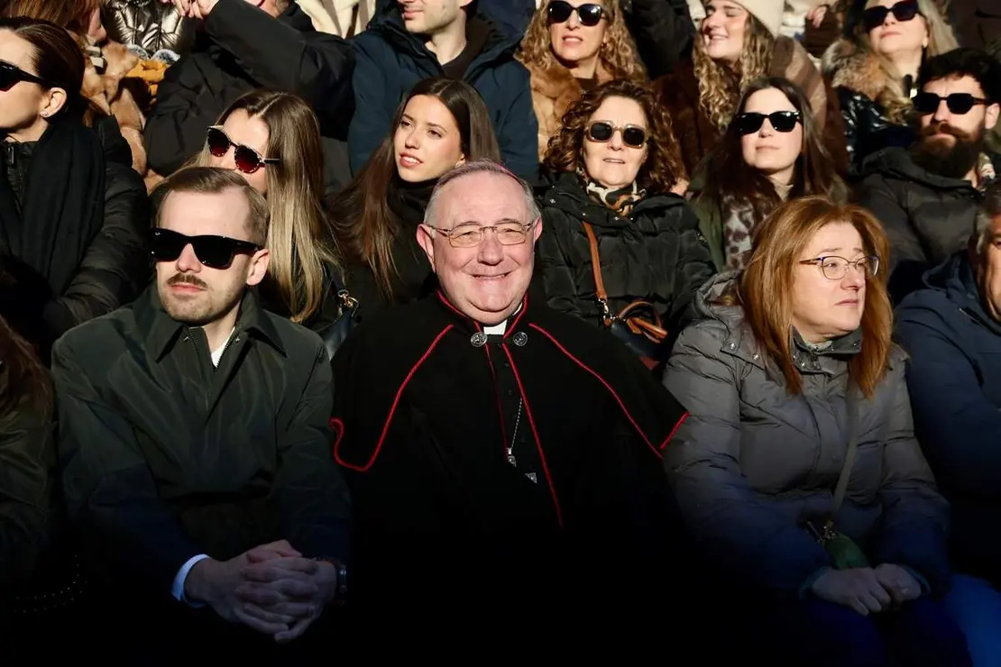 Celebraci&oacute;n del acto de &lsquo;El Encuentro&rsquo; en el transcurso de la Procesi&oacute;n de los Pasos de la Cofrad&iacute;a del Dulce Nombre de Jes&uacute;s Nazareno de la Semana Santa de Le&oacute;n