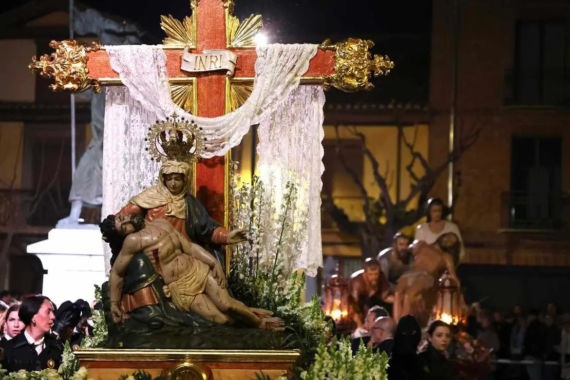 Procesi&oacute;n del Santo Entierro de la Cofrad&iacute;a de Nuestra Se&ntilde;ora de las Angustias y Soledad
