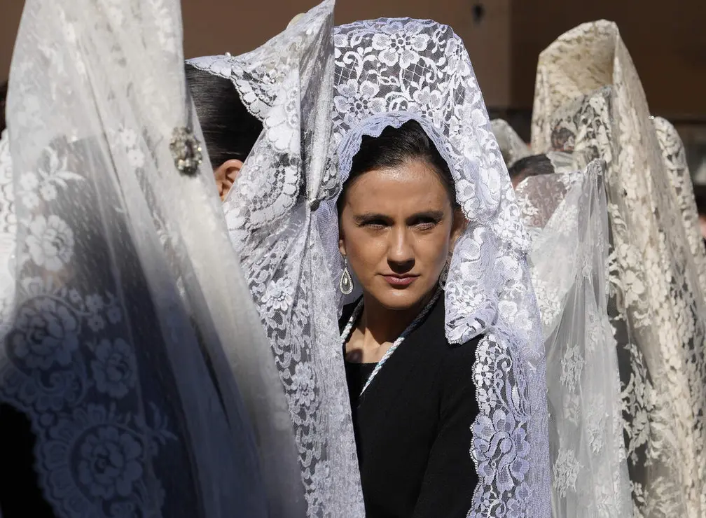 Procesi&oacute;n de Resurrecci&oacute;n con la imagen de la Virgen de la Encina y el Santo Sacramento de Ponferrada
