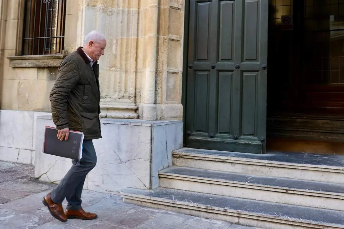 Primera sesi&oacute;n del juicio contra el exalcalde de Fabero, Demetrio Alfonso Canedo, junto a un arquitecto y un empresario, por falsedad en documento p&uacute;blico en concurso medial con delito de prevaricaci&oacute;n administrativa