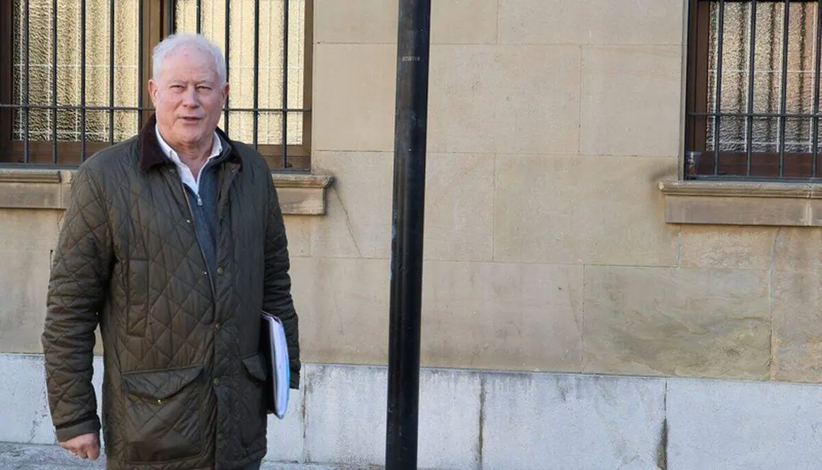 Primera sesi&oacute;n del juicio contra el exalcalde de Fabero, Demetrio Alfonso Canedo, junto a un arquitecto y un empresario, por falsedad en documento p&uacute;blico en concurso medial con delito de prevaricaci&oacute;n administrativa