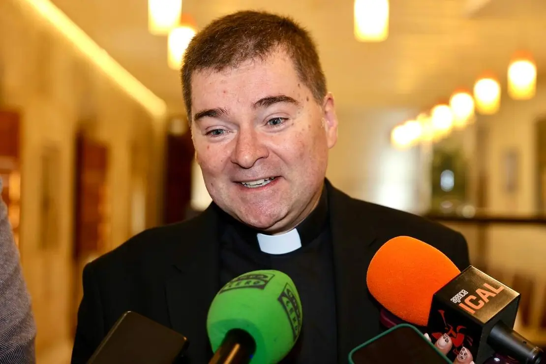 El alcalde de Le&oacute;n, Jos&eacute; Antonio Diez, junto a parte de la Corporaci&oacute;n Municipal, asiste a la tradicional legac&iacute;a preparatoria para la ceremonia de Las Cabezadas