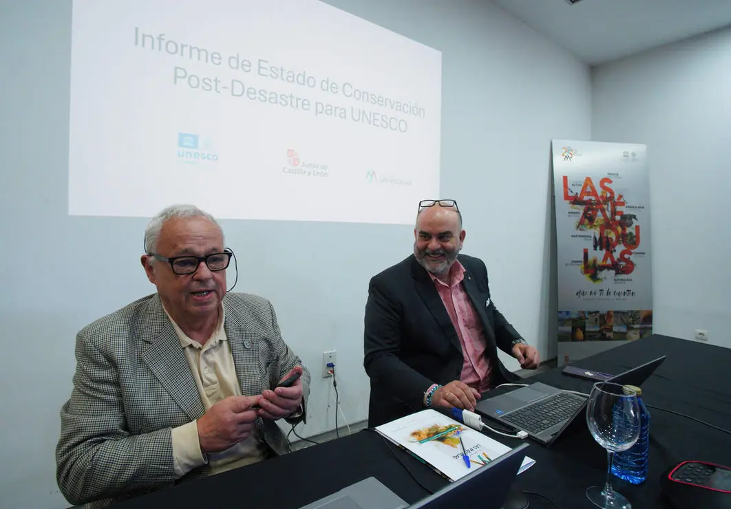 El consejero de Cultura, Turismo y Deporte, Gonzalo Santonja, presenta el informe sobre el estado de conservaci&oacute;n de la zona arqueol&oacute;gica de Las M&eacute;dulas