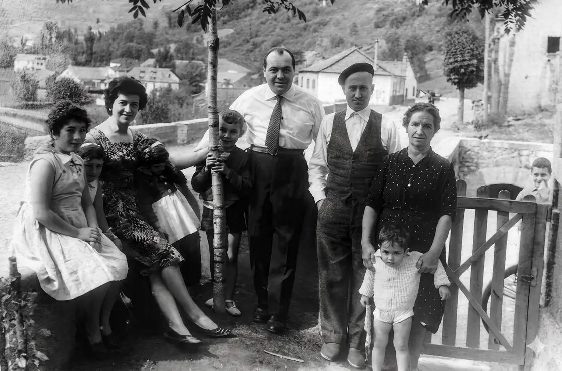 669565428_10224989480682996_1776280097726866467_n