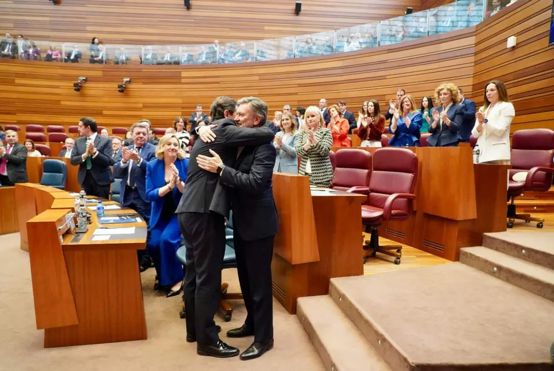 Sesi&oacute;n constitutiva de las Cortes de Castilla y Le&oacute;n de la XII Legislatura. Foto: Leticia P&eacute;rez