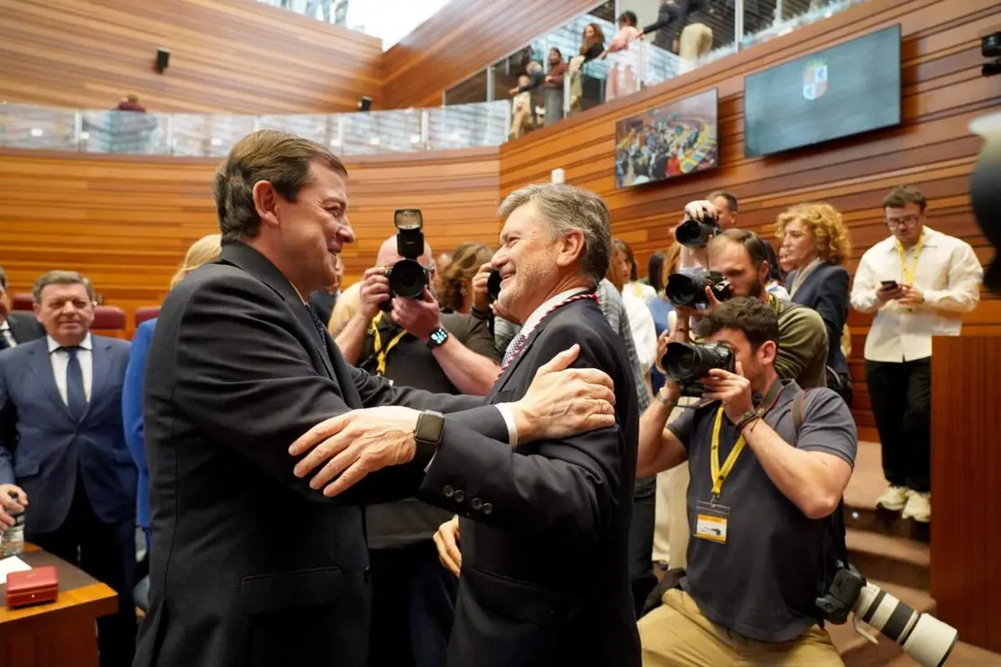 Sesi&oacute;n constitutiva de las Cortes de Castilla y Le&oacute;n de la XII Legislatura. Foto: Leticia P&eacute;rez