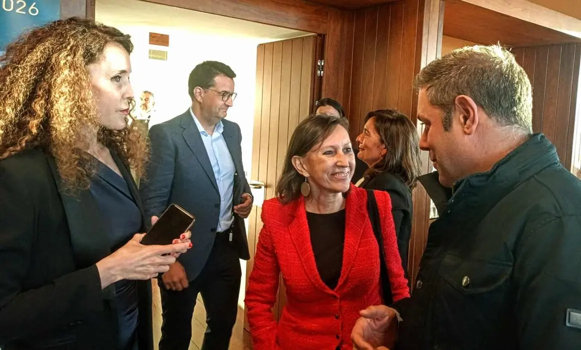 de izq a drcha Marian Revuelta, &auml;ngeles Albert, Iv&aacute;n Alonso