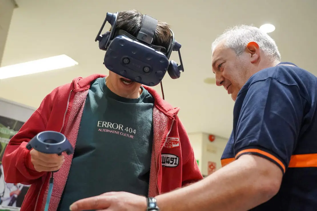 Acto de inauguraci&oacute;n de la V Expo Le&oacute;ni4 &lsquo;Digital &amp; Tech Forum&rsquo;, en el que participan la rectora de la Universidad de Le&oacute;n, Nuria Gonz&aacute;lez, el presidente de la Federaci&oacute;n Leonesa de Empresarios, Juan Mar&iacute;a Vallejo, el director de la Escuela de Ingenier&iacute;as, Joaqu&iacute;n Barreiro, y el presidente de Le&oacute;ni4, &Oacute;scar Rodriguez Ord&aacute;s, entre otros