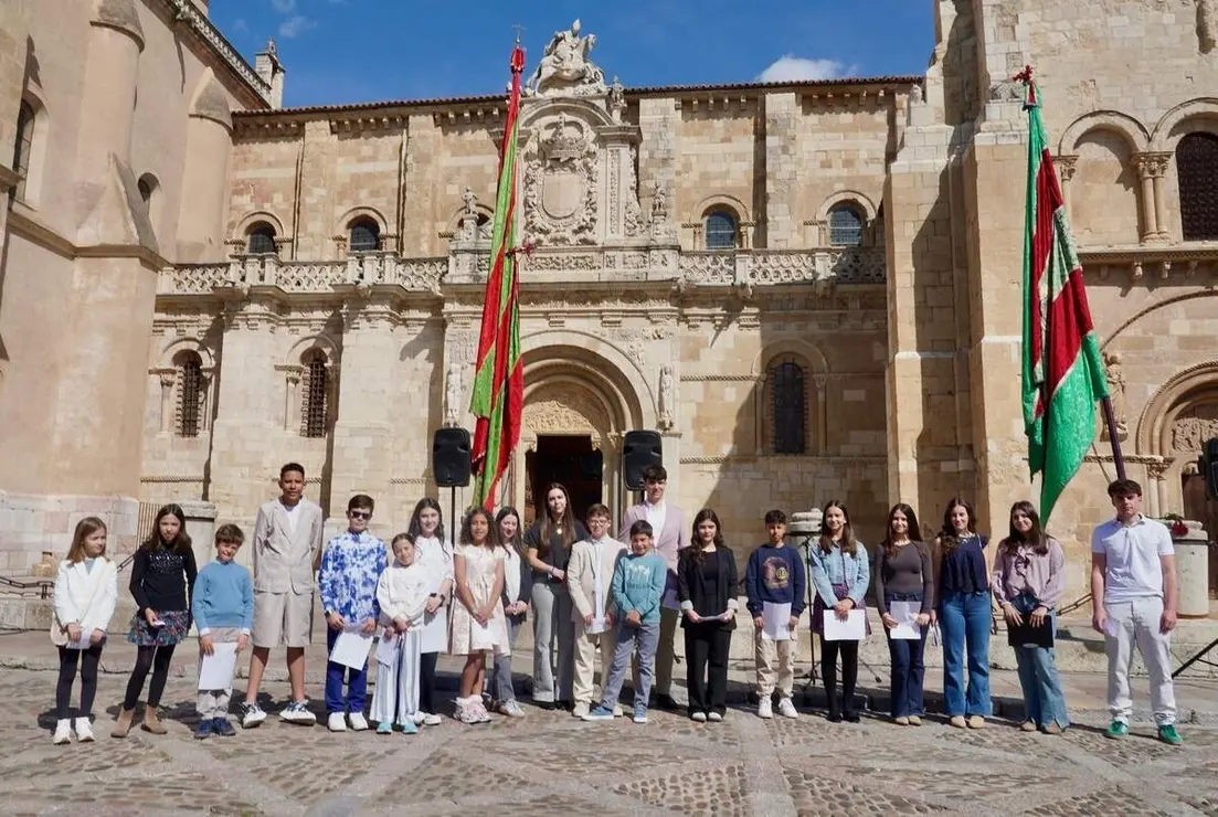 La Asociaci&oacute;n de Amigos de los Decreta celebra la d&eacute;cima lectura p&uacute;blica del texto de los Decreta del a&ntilde;o 1188 del rey Alfonso IX