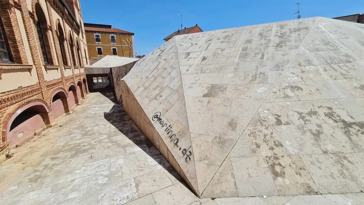 edificio ara&uacute; (8)