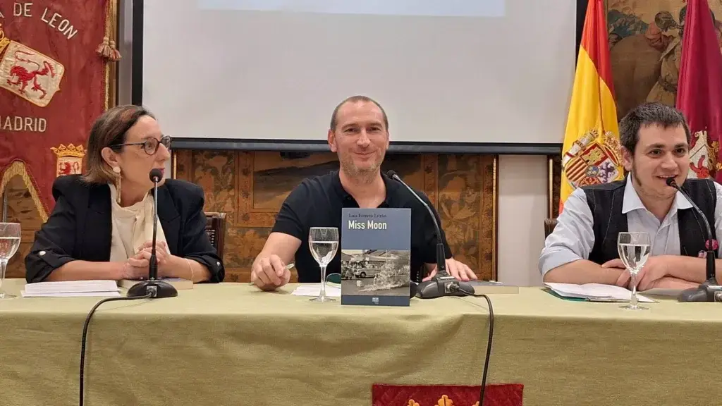 Miss-moon-1-1024x576