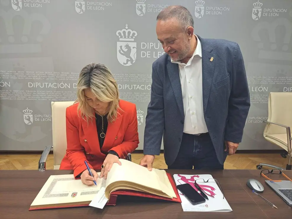 La Diputaci&oacute;n de Le&oacute;n acoge la asamblea general de la AECT Le&oacute;n-Bragan&ccedil;a. Fotos: Diputaci&oacute;n de Le&oacute;n.