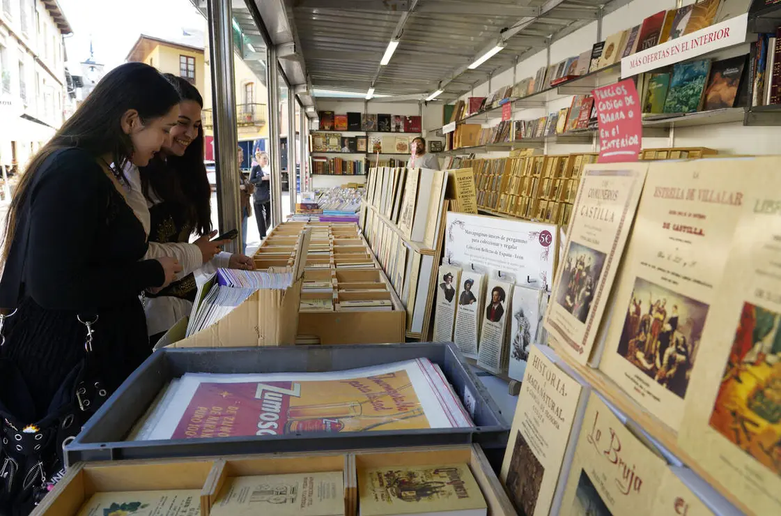 Inauguraci&oacute;n de la Feria del Libro Antiguo y de Ocasi&oacute;n de Ponferrada