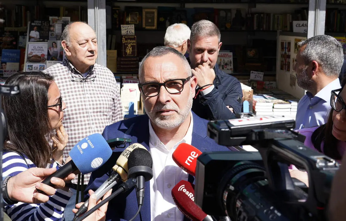 Inauguraci&oacute;n de la Feria del Libro Antiguo y de Ocasi&oacute;n de Ponferrada