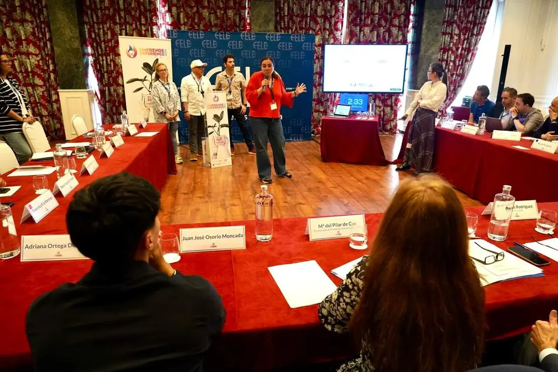 La Federaci&oacute;n Leonesa de Empresarios clausura la II edici&oacute;n de la Emprende Experience y entrega el premio a la iniciativa ganadora