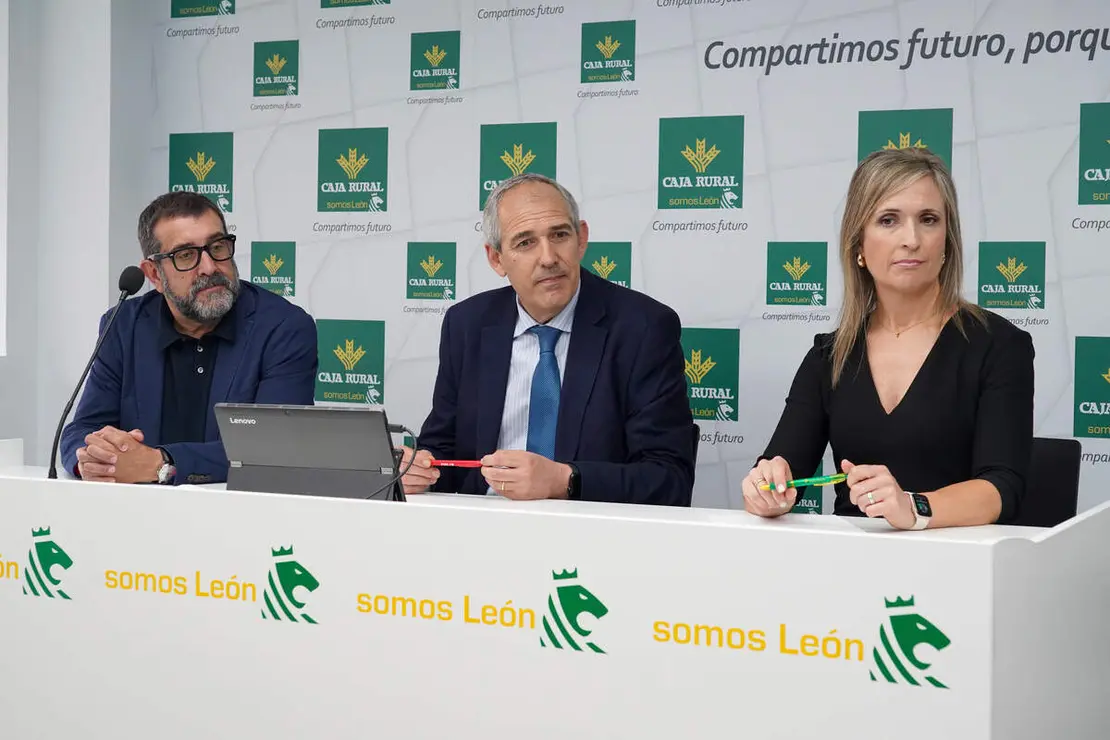 Acto de presentaci&oacute;n del D&iacute;a de la Familia Sobre Ruedas, organizado por Leonoticias con la colaboraci&oacute;n de Caja Rural