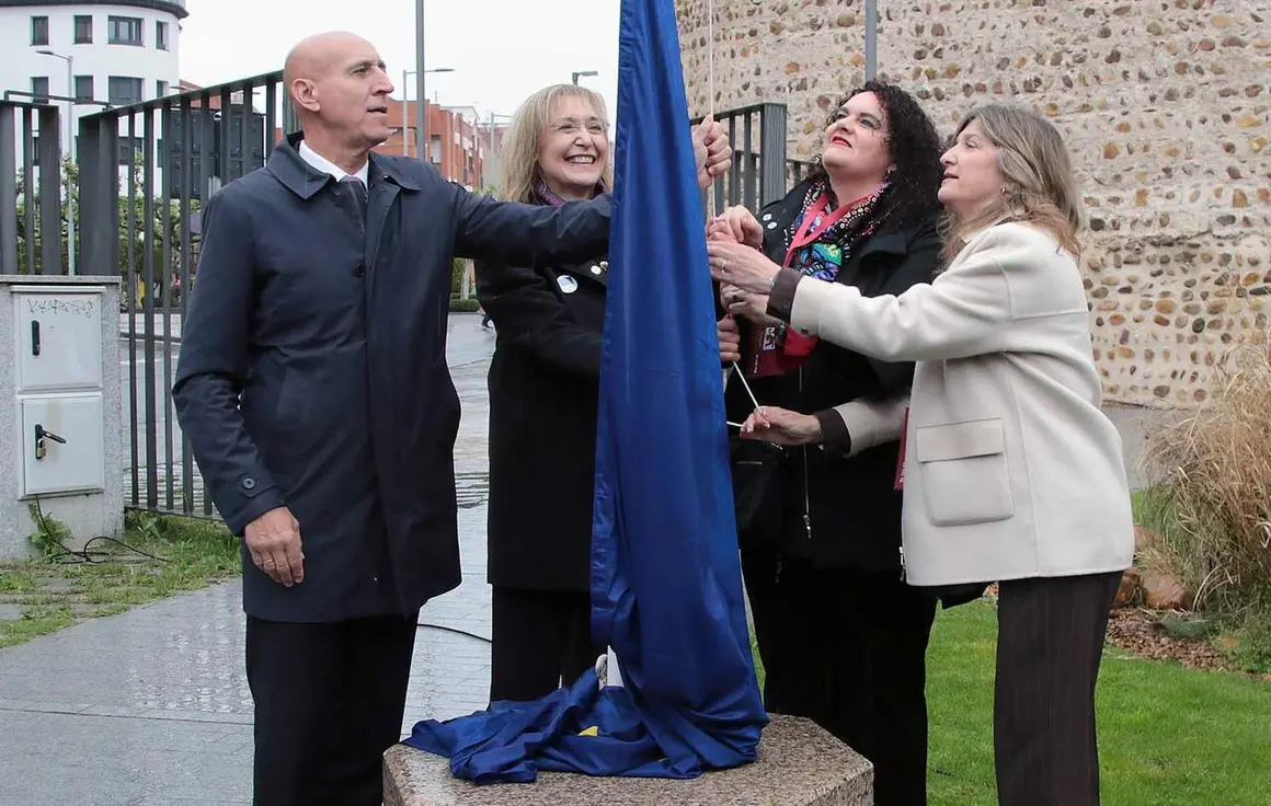 El alcalde de Le&oacute;n, Jos&eacute; Antonio Diez, preside los actos celebrados con motivo de la conmemoraci&oacute;n del D&iacute;a de Europa