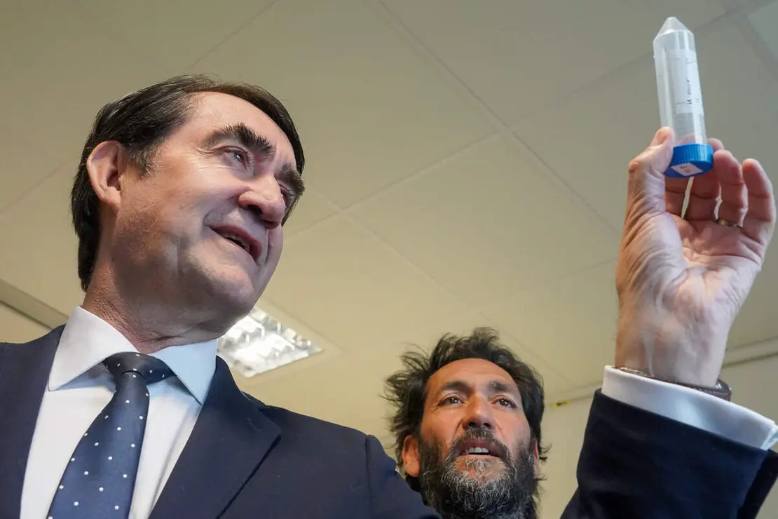 El consejero de Medio Ambiente, Vivienda y Ordenaci&oacute;n del Territorio, Juan Carlos Su&aacute;rez-Qui&ntilde;ones, visita el Instituto de Biotecnolog&iacute;a de Le&oacute;n, Inbiotec-&Aacute;rea de Biotecnolog&iacute;a de Cesefor
