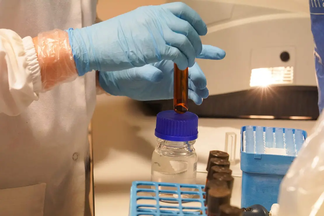 El consejero de Medio Ambiente, Vivienda y Ordenaci&oacute;n del Territorio, Juan Carlos Su&aacute;rez-Qui&ntilde;ones, visita el Instituto de Biotecnolog&iacute;a de Le&oacute;n, Inbiotec-&Aacute;rea de Biotecnolog&iacute;a de Cesefor