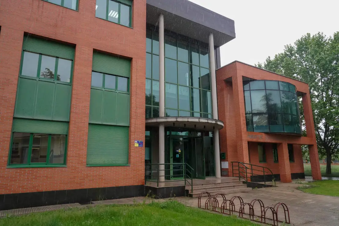 El consejero de Medio Ambiente, Vivienda y Ordenaci&oacute;n del Territorio, Juan Carlos Su&aacute;rez-Qui&ntilde;ones, visita el Instituto de Biotecnolog&iacute;a de Le&oacute;n, Inbiotec-&Aacute;rea de Biotecnolog&iacute;a de Cesefor