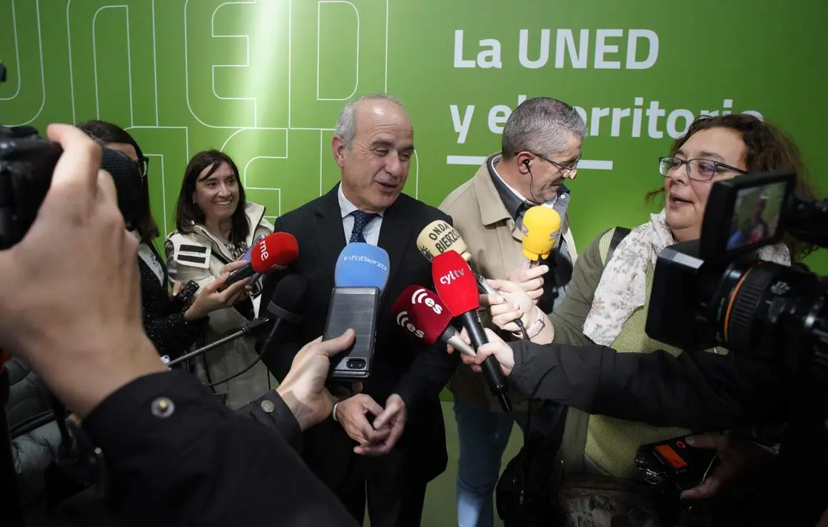 Uned (10)