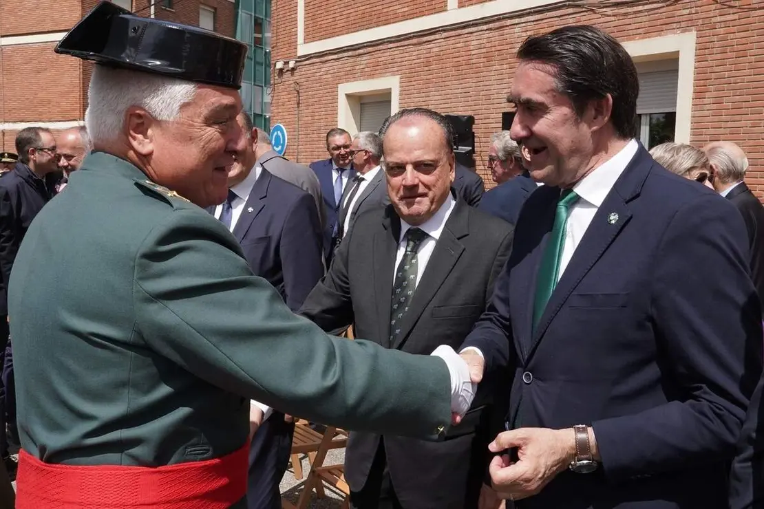 El general de Brigada, Miguel S&aacute;nchez Guerrero, y el delegado del Gobierno en Castilla y Le&oacute;n, Nicanor Sen V&eacute;lez, presiden el acto de conmemoraci&oacute;n del 182 aniversario de la Fundaci&oacute;n de la Guardia Civil