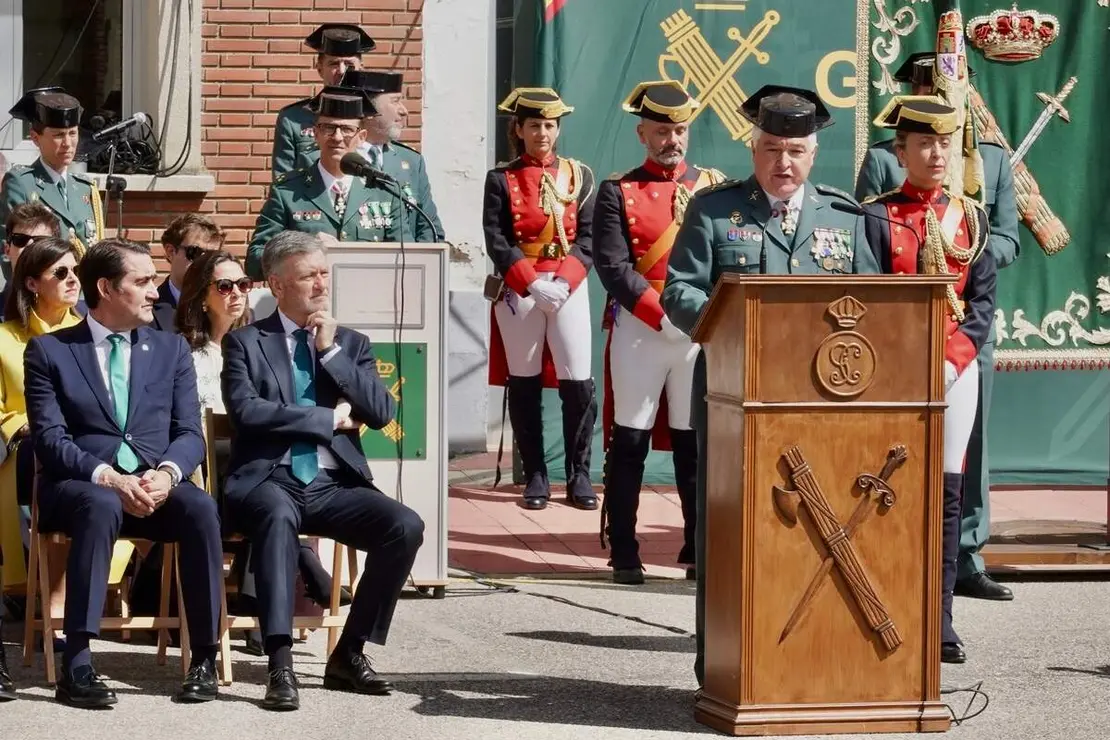 El general de Brigada, Miguel S&aacute;nchez Guerrero, y el delegado del Gobierno en Castilla y Le&oacute;n, Nicanor Sen V&eacute;lez, presiden el acto de conmemoraci&oacute;n del 182 aniversario de la Fundaci&oacute;n de la Guardia Civil