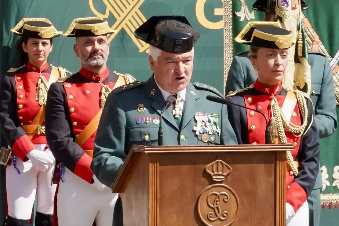 El general de Brigada, Miguel S&aacute;nchez Guerrero, y el delegado del Gobierno en Castilla y Le&oacute;n, Nicanor Sen V&eacute;lez, presiden el acto de conmemoraci&oacute;n del 182 aniversario de la Fundaci&oacute;n de la Guardia Civil