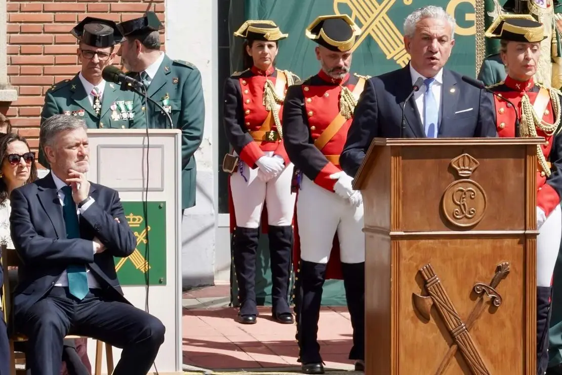 El general de Brigada, Miguel S&aacute;nchez Guerrero, y el delegado del Gobierno en Castilla y Le&oacute;n, Nicanor Sen V&eacute;lez, presiden el acto de conmemoraci&oacute;n del 182 aniversario de la Fundaci&oacute;n de la Guardia Civil