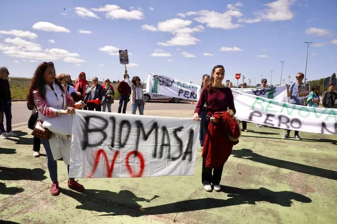 La asociaci&oacute;n vecinal de La Lastra convoca una protesta contra la planta de biomasa en Le&oacute;n