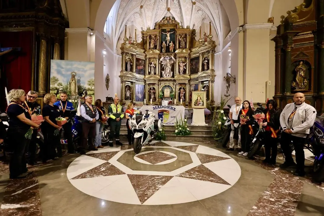 Celebraci&oacute;n de una misa y un acto de bendici&oacute;n de cascos con motivo de la VIII Concentraci&oacute;n Internacional Madonna de los Centauros, que se celebra en La Ba&ntilde;eza