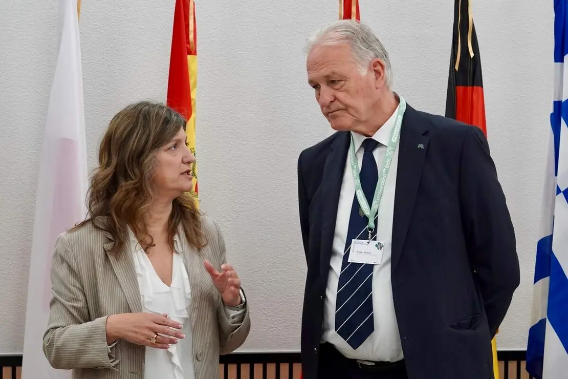 La rectora de la Universidad de Le&oacute;n, Nuria Gonz&aacute;lez, preside la inauguraci&oacute;n &lsquo;Review week&rsquo; de la alianza Eureca-Pro, tras la que los nueve rectores de las universidades que la integran firman un acuerdo en materia formativa