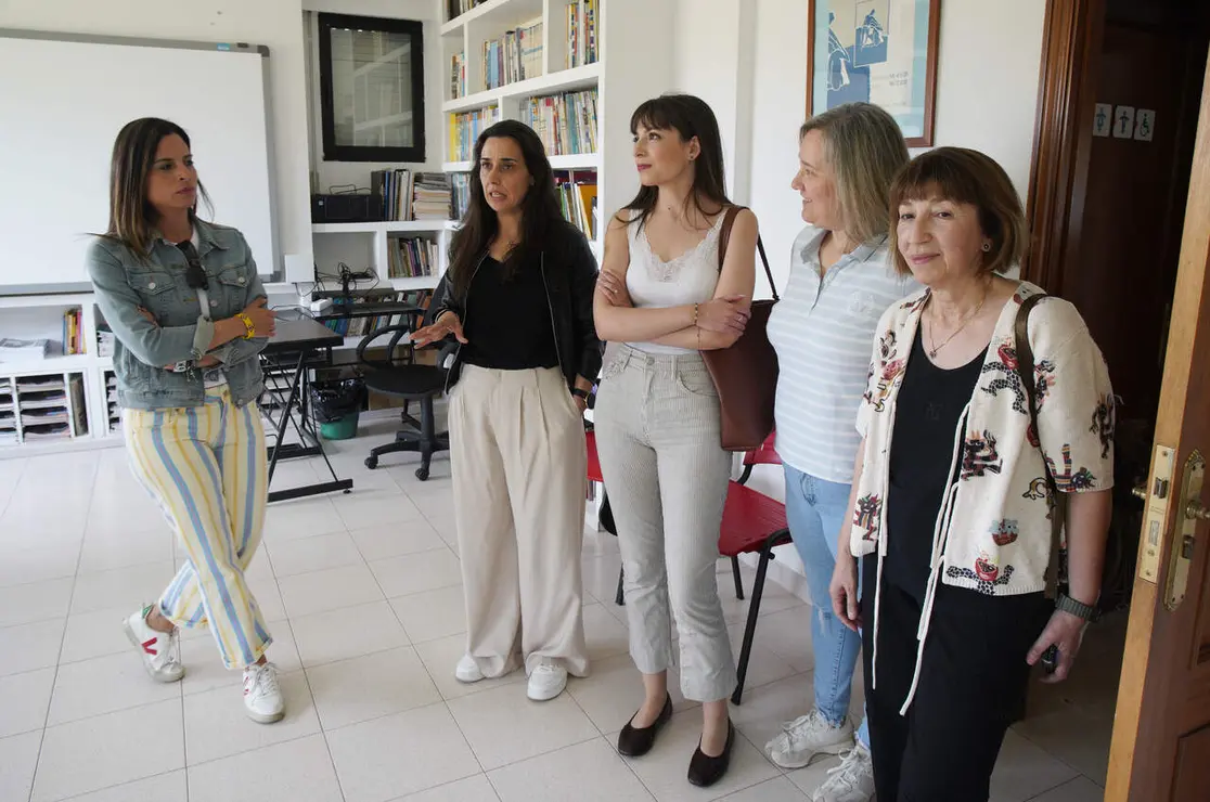 La vicesecretaria general del PSOE de Castilla y Le&oacute;n, Nuria Rubio, visita Proyecto Hombre de Ponferrada. Le acompa&ntilde;an la procuradora socialista por Le&oacute;n Mabel Fern&aacute;ndez, y la portavoz de la Comisi&oacute;n Ejecutiva Provincial del PSOE de Le&oacute;n, Luc&iacute;a de Castro