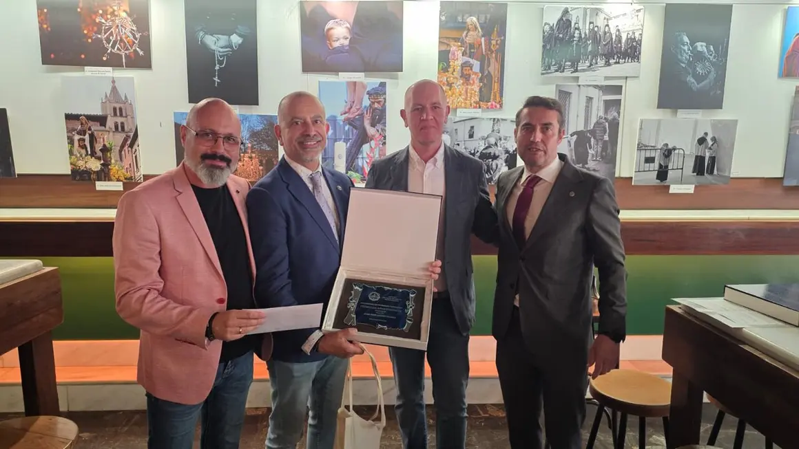 Entrega Premio Accesit Ver&oacute;nica