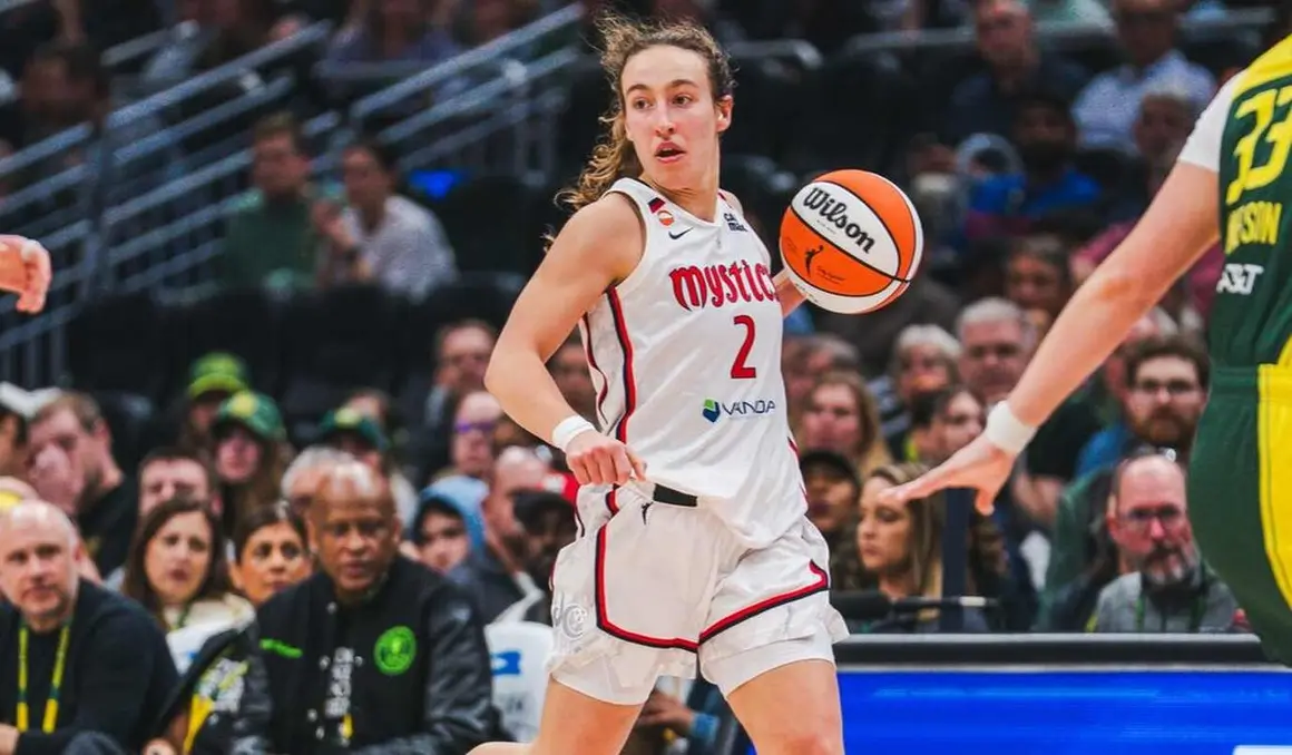 La jugadora leonesa Alicia Fl&oacute;rez estren&oacute; su trayectoria en la WNBA dejando una notable carta de presentaci&oacute;n en la victoria de Washington Mystics frente a Seattle Storm por 64-78, en un encuentro disputado en la madrugada del mi&eacute;rcoles al jueves, hora espa&ntilde;ola.